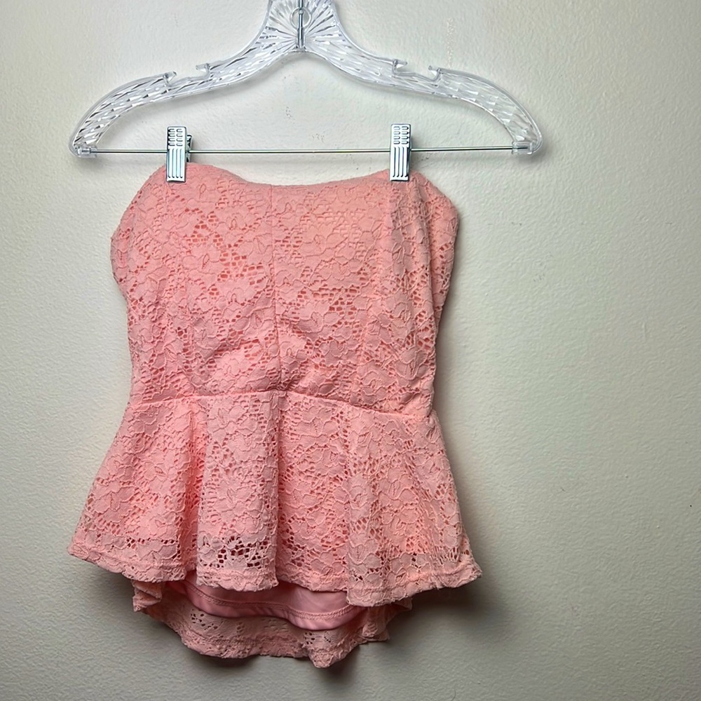 Ambiance Light pink 'size Medium' Strapless Lace Top